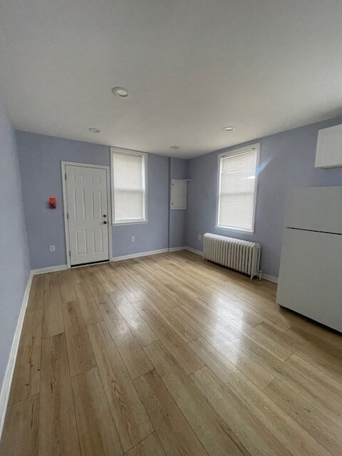 Foto del edificio - 5233 Oxford Ave