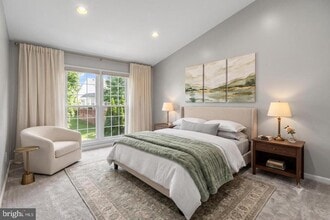 Building Photo - 3860 Waythorn Pl