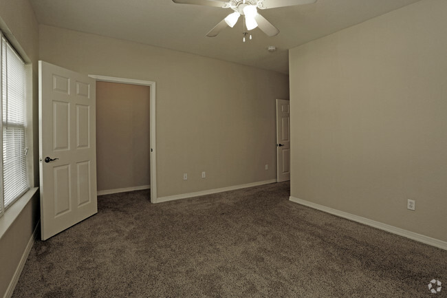 Interior Photo - Arbours at Ensley