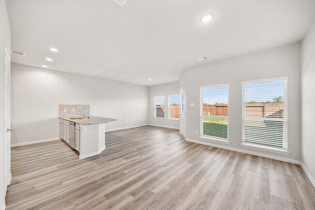 Building Photo - 13313 Nabob Dr