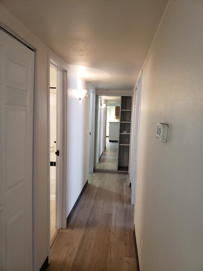 Foto del edificio - 13352 E Jewell Ave