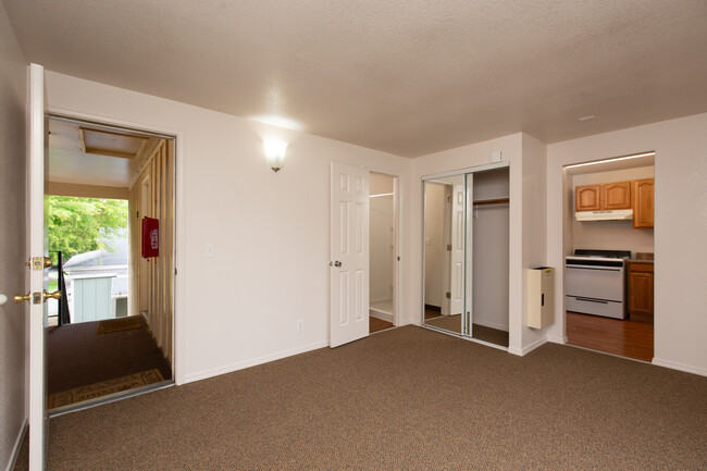 Entryway & Living space - Parkway Apartments