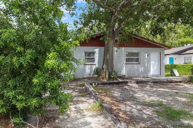 Building Photo - 6708 S Juanita St