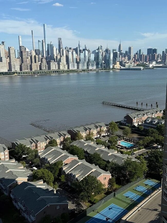 Building Photo - 7004 BLVD E