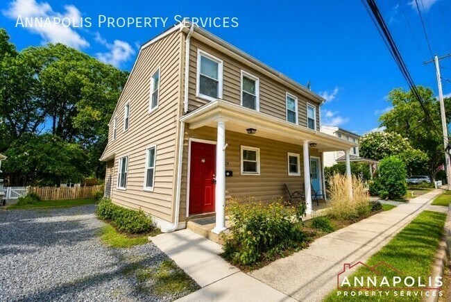 Building Photo - 424 First Street-