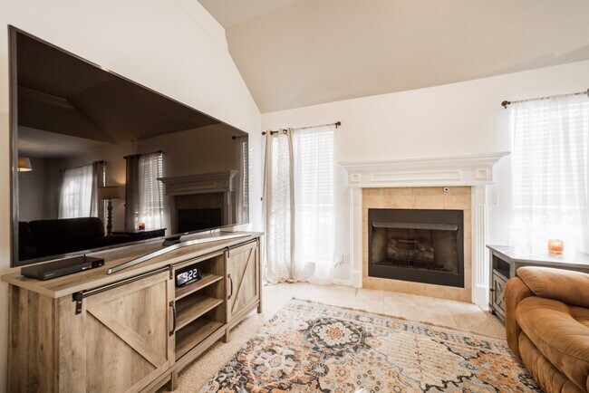 Foto del edificio - 4357 Beacon Ct