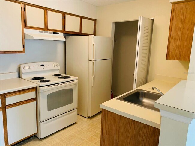 Foto del edificio - 1091 S Hiawassee Rd