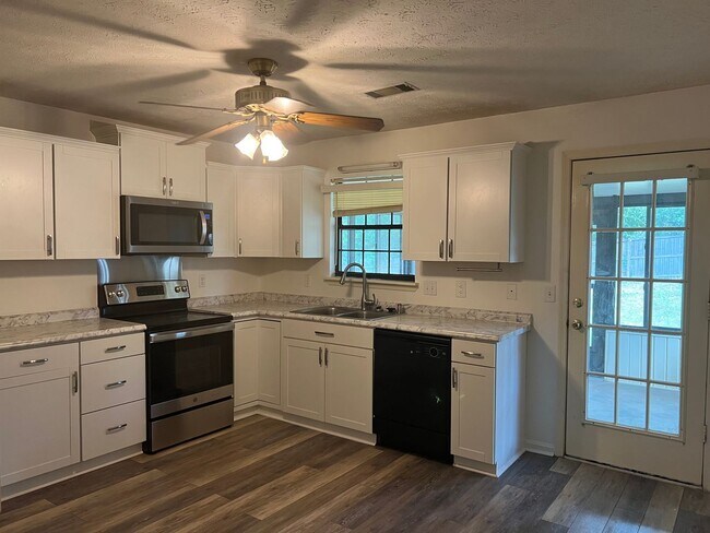 Foto del edificio - 149 Wrights Mill Cir