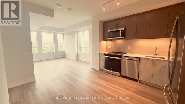 Building Photo - 41 Johnson St