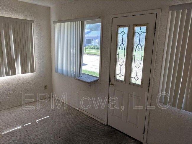 Foto del edificio - 310 9th St NE