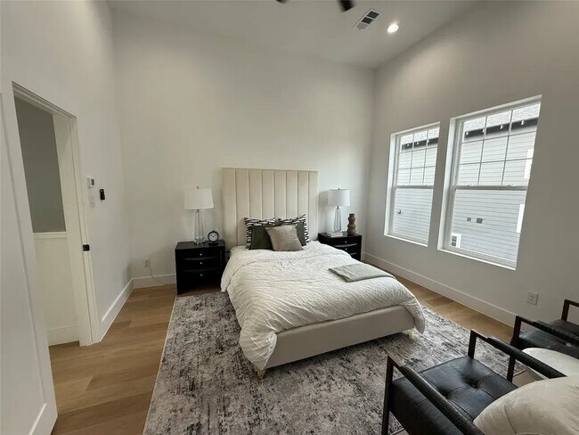 Foto del edificio - 629 N Tyler St