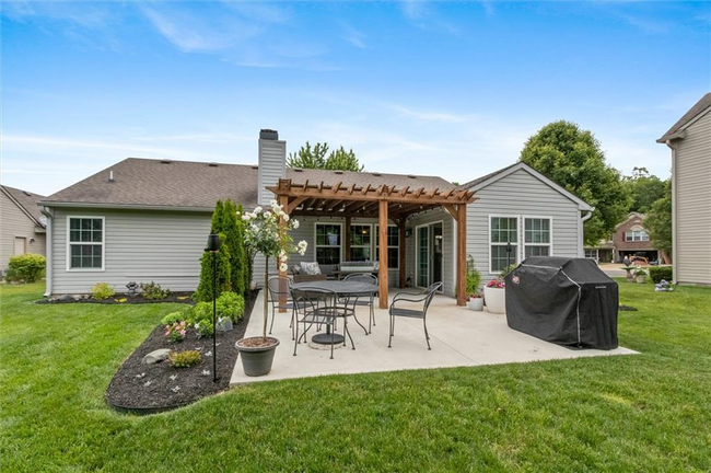 Covered Patio - 4076 S Meadow Wood Ct