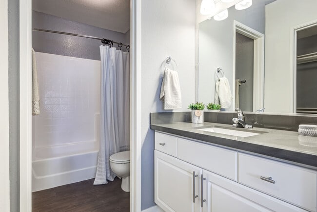 Foto del edificio - Stoneridge Apartments