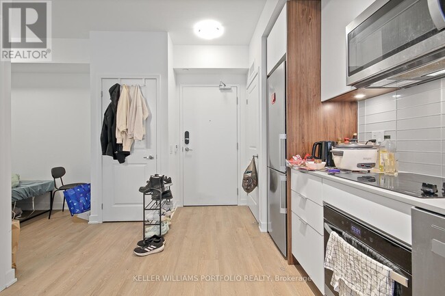 Building Photo - 543 Richmond St W