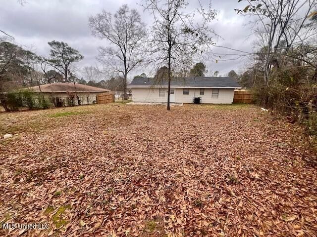 Building Photo - 605 Highland Dr