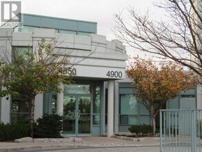 Building Photo - 4900 Glen Erin Dr