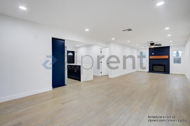 Foto del edificio - 2602 Deodar St