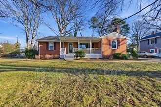 Building Photo - 8410 Yolanda Rd