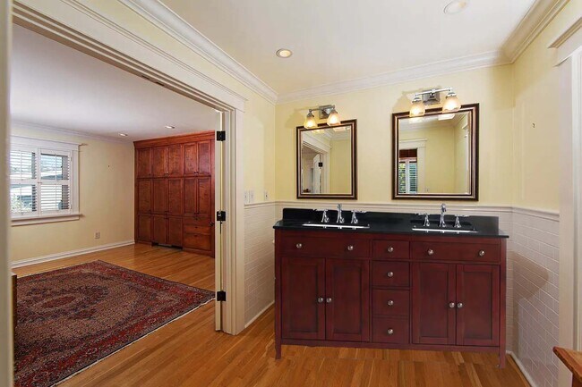 Foto del edificio - 2135 Pine St