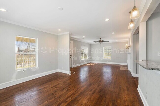 Foto del edificio - 752 McDonough Blvd SE