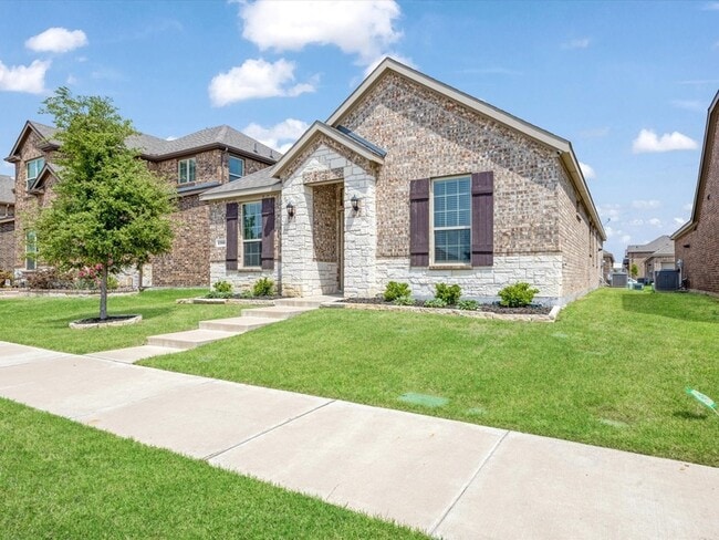 Building Photo - 2700 Franklin Dr