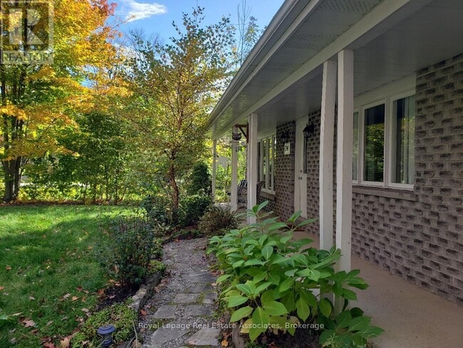 Building Photo - 74 Moreau Pkwy