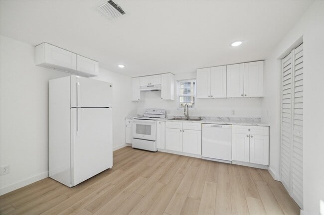 Foto del edificio - 711 E 32nd St