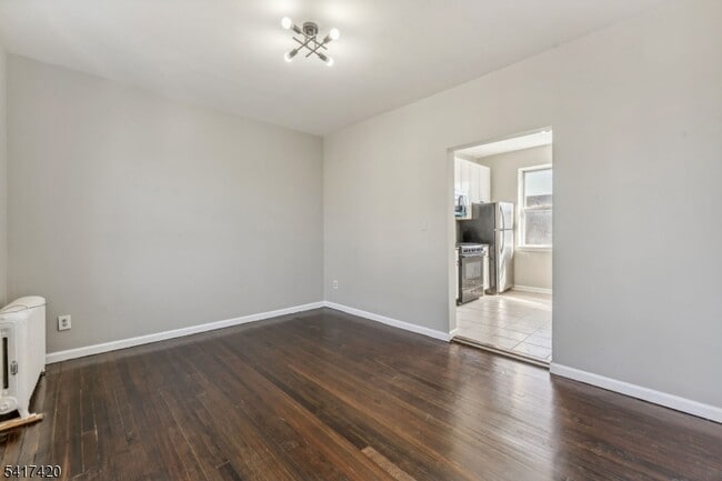 Building Photo - 1501 S Wood Ave