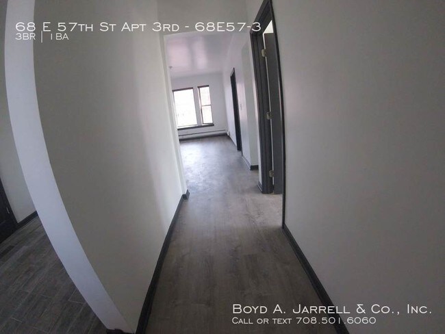 Building Photo - 68 E 57th St