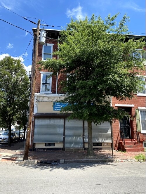Building Photo - 202 2nd St