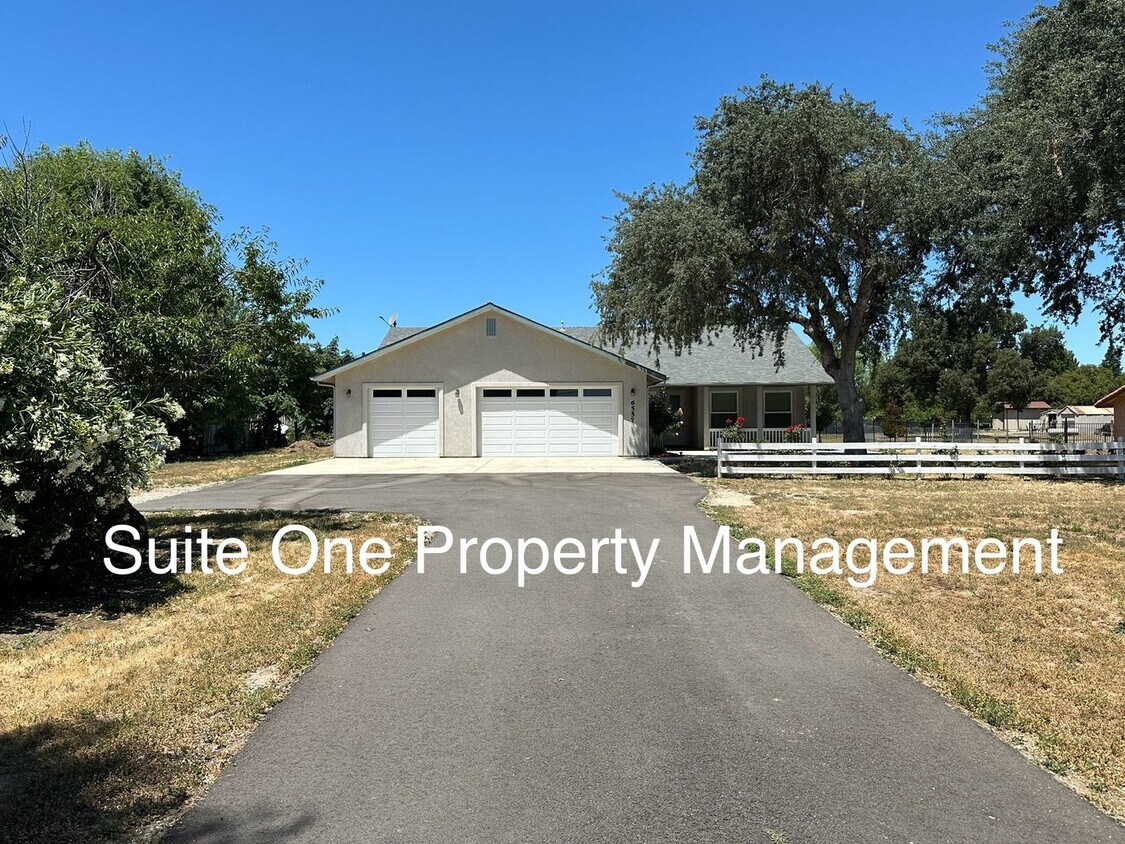 Primary Photo - Meticulously Kept 4 Bedroom 2.5 Bathroom S...