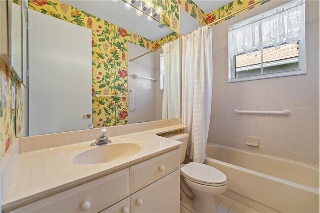 Building Photo - 10860 Fairmont Village Dr