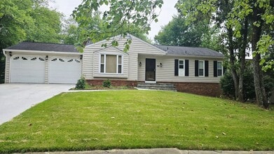 Building Photo - 814 Stag Way