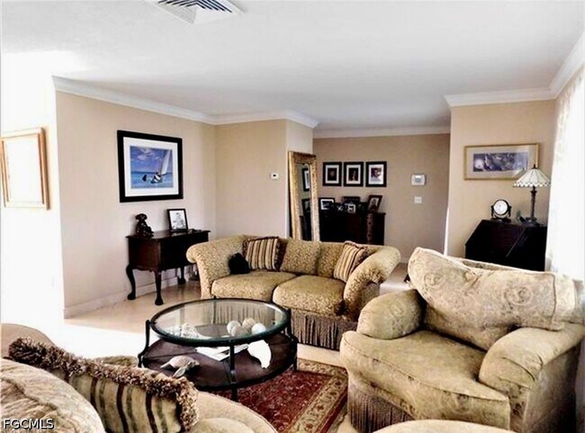 Foto del edificio - 4479 Lakewood Blvd