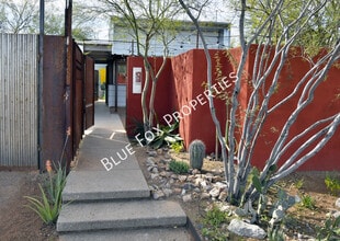 Building Photo - 1150 E 15th St