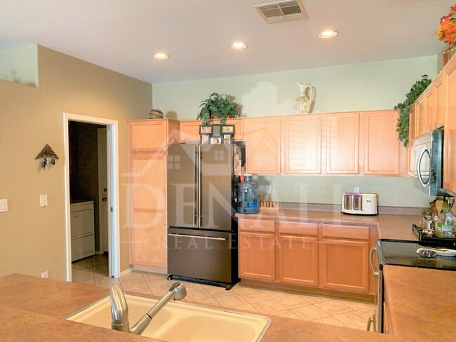 Photo - 706 N Tangerine Dr House