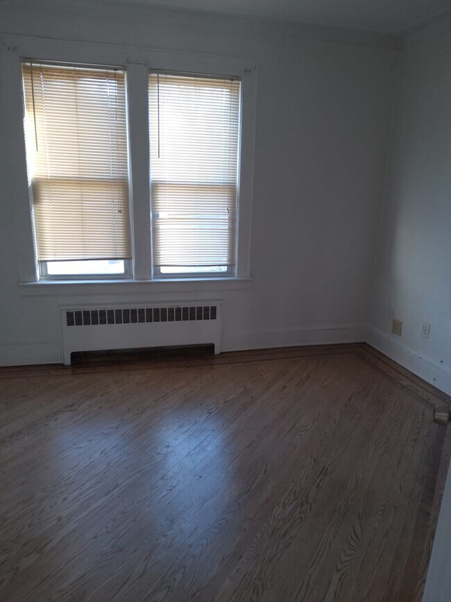 1568 Leslie St Unit Apt3, Hillside, NJ 07205 Apartments in Hillside