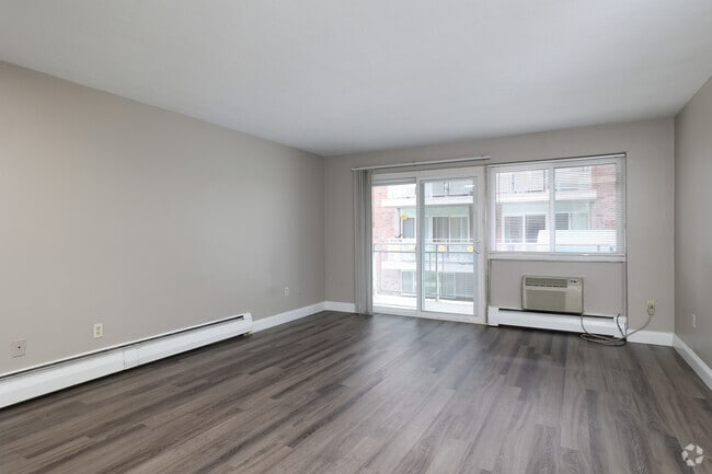 1BR, 1BA - 675SF - Living Room - Malom Trust Apartments
