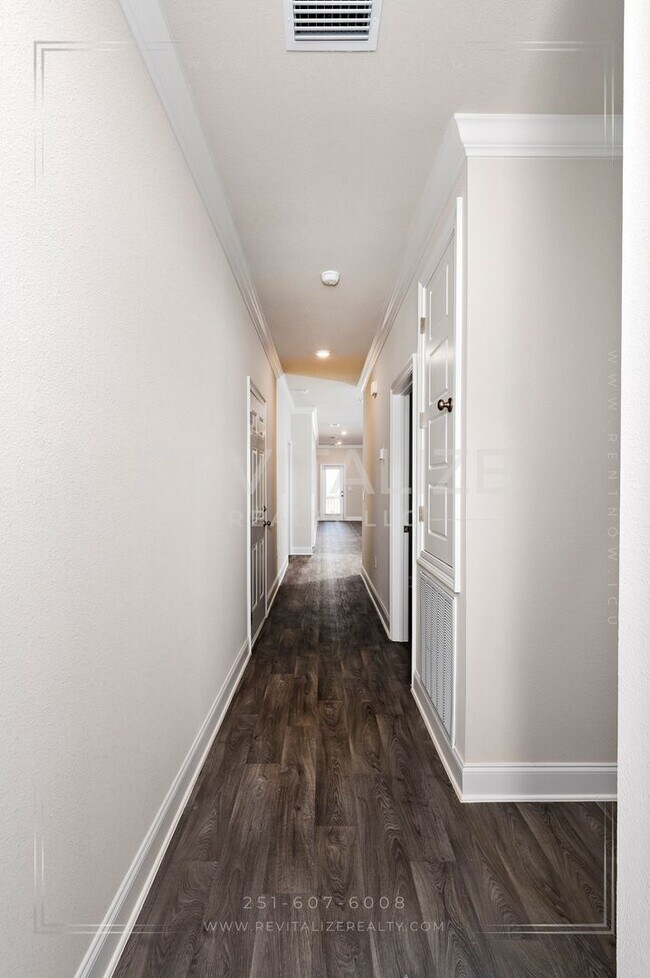 Foto del edificio - Newly Built 4 Bed 2 Bath Craftsman Home in Spanish Fort with Deck