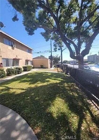 Foto del edificio - 4505 Canoga St