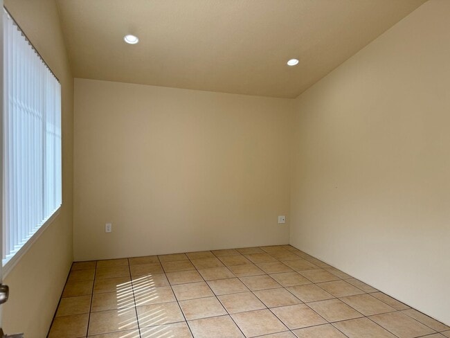 Building Photo - 4195 Glacier View Dr
