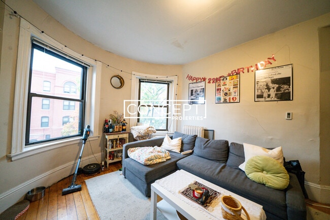 Foto del edificio - 614 Columbus Ave