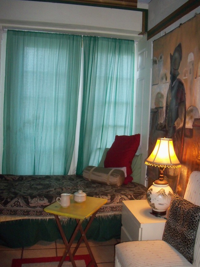 Sala de estar - 19390 Powell Rd