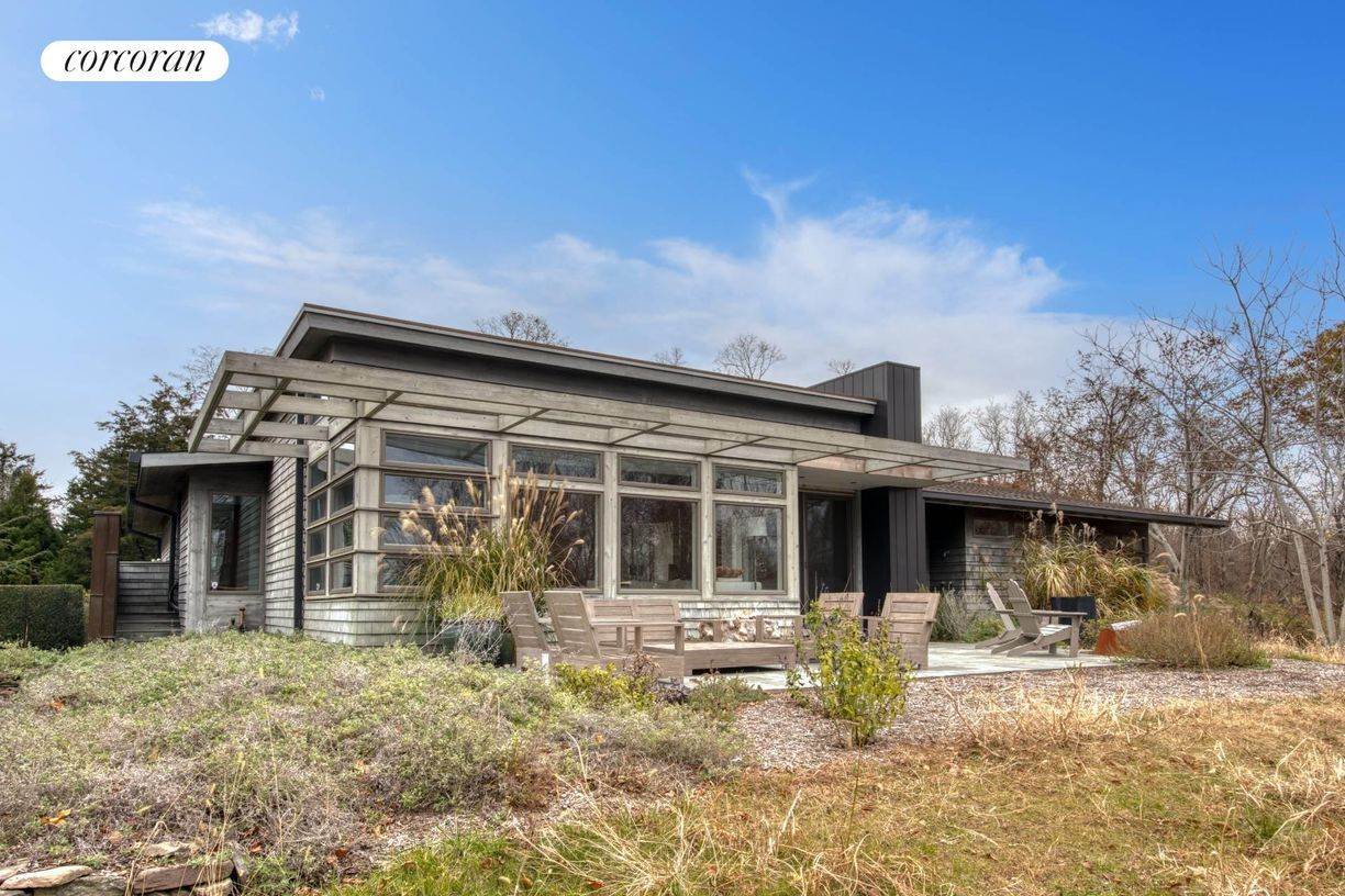 54 Manhanset Rd, Shelter Island, NY 11964 House for Rent in Shelter