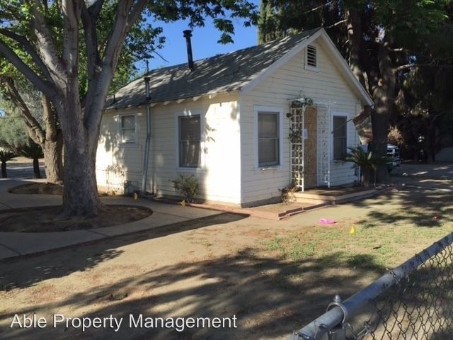 Primary Photo - 2231 E California Ave