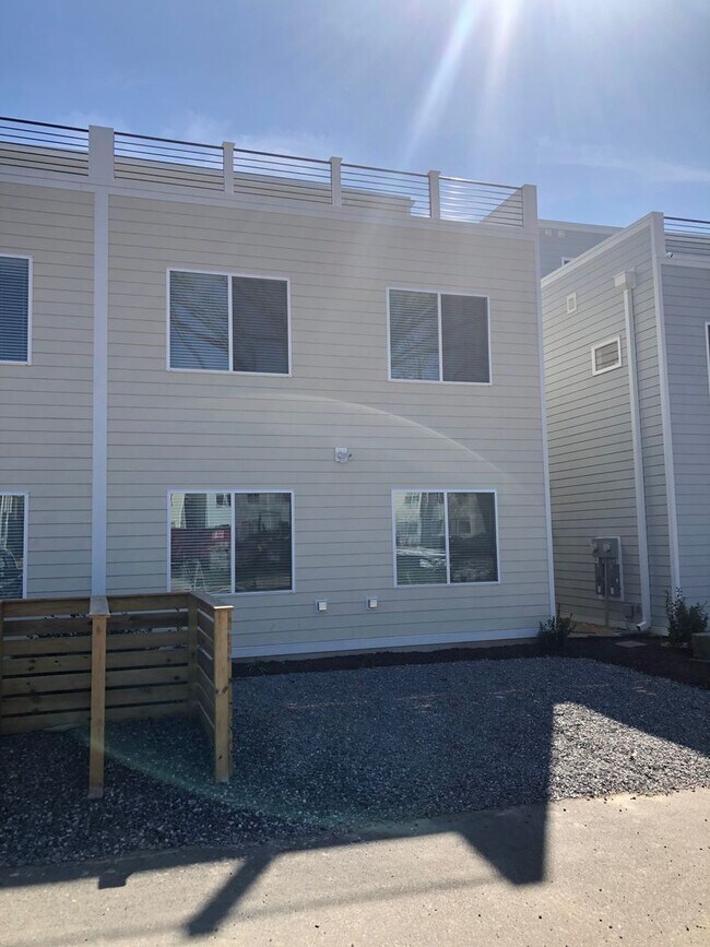 Foto del edificio - 1207 Bainbridge St