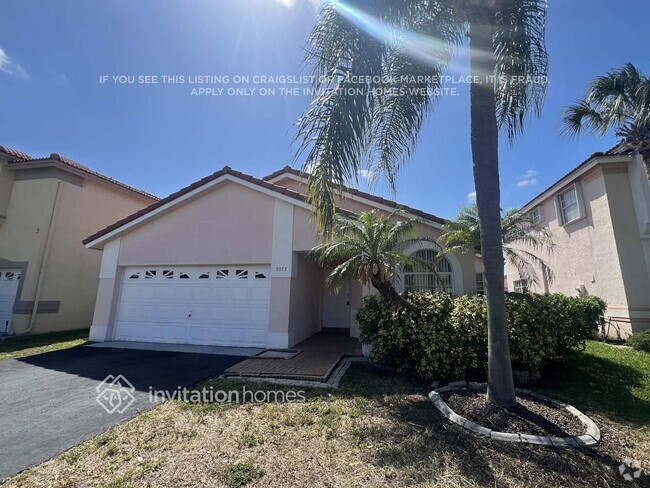 Building Photo - 3073 NW 72nd Ave