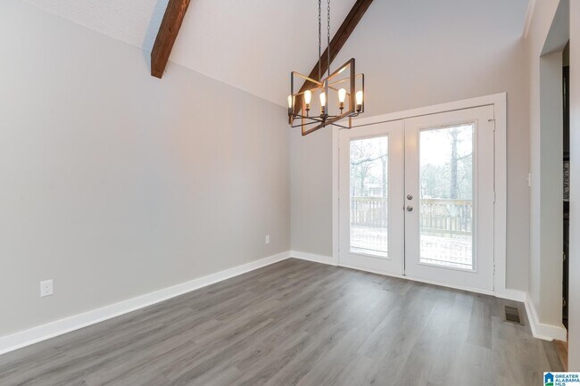 Foto del edificio - 155 Lake Country Dr