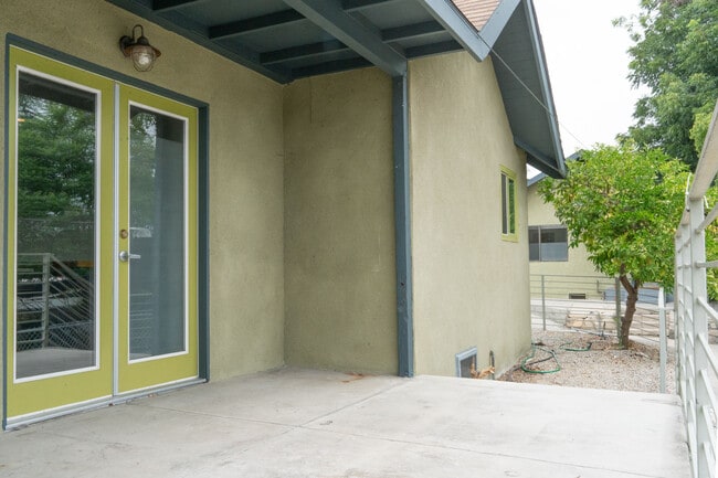Side Door and Deck from Kitchen - 5423 Abbott Plz