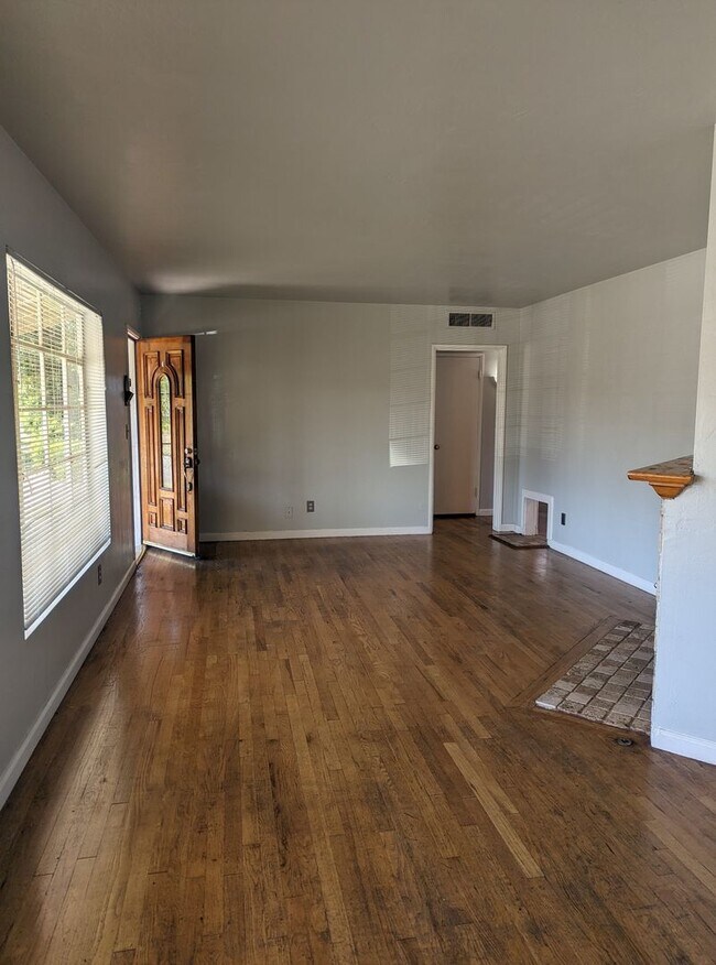 Building Photo - 2717 Berger St - House